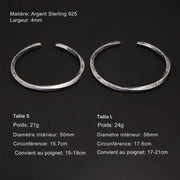 Deux Bracelets Viking Torsadé Argent 925, bracelet jonc Sleipnir, couleur anthracite vue à plat . Bracelet  de fabrication Artisanale petit et large